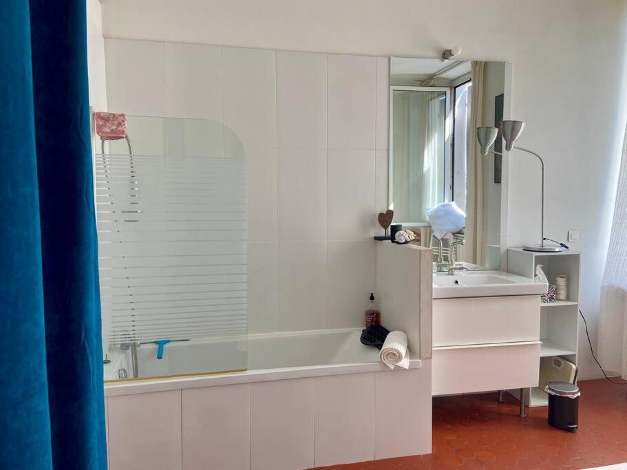 Logis Confortable - Accueillant Marsilya Dış mekan fotoğraf